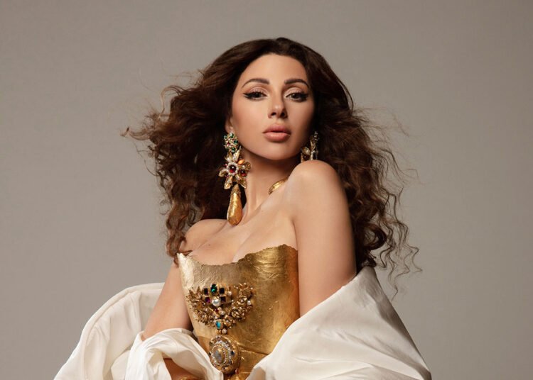 هكذا هي ميريام فارس ملكة المسرح والإنسانية