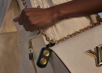 علامة Louis Vuitton العالمية تدخل عالم الهواتف