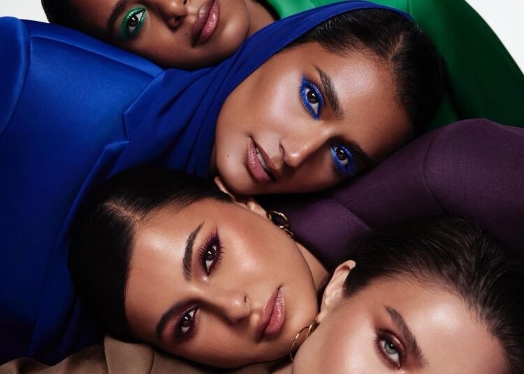 مينا الشيخلي تُهندس مسكارا للعيون من 4 ألوان