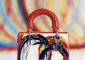 الإصدار الثامن من حقائب “#LadyDior” مستخرج من جذور جنّة رومانية