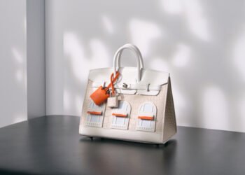مزاد علني على حقيبة يد نادرة من Hermes