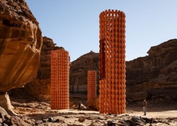 صحراء X العلا تفتتح المعرض الفني الدولي بنسخته الثالثة