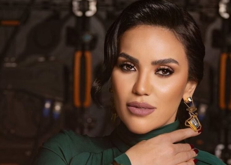 مي فاروق تغني “كل الحبيبة”