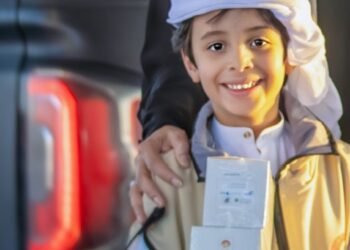 كل عام وأطفال الإمارات بألف خير