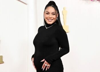 فانيسا هادجنز  تكشف عن حملها في حفل جوائز الأوسكار