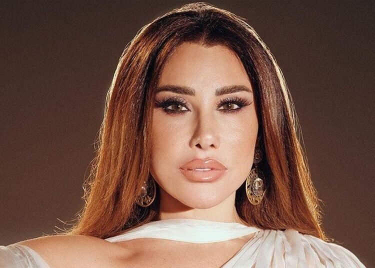 نجوم الفن يهنئون نجوى كرم بدخولها القفص الذهبي: تعوا نغني للقمر!