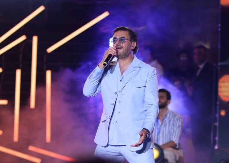 اول رد من راغب علامة على انتقادات رقصه مع المعجبات في حفلاته