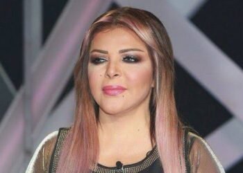 فلة الجزائرية تعتزل الفن وتهدد بالإنتحار!