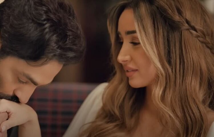 ما حقيقة خطوبة تامر حسني وهنا الزاهد؟ 