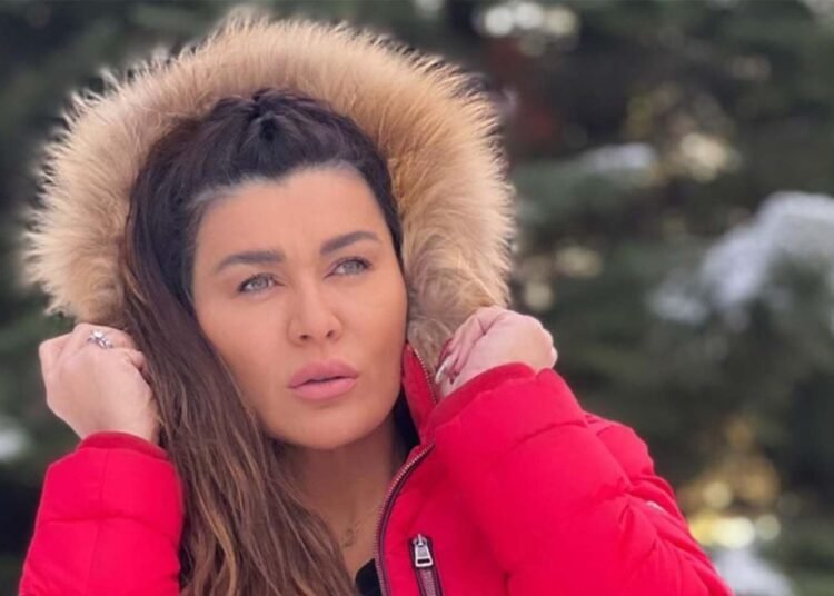 نادين الراسي تتأثر بسبب صور حديثة لابنيها