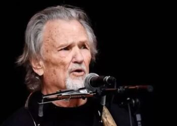 وفاة “أسطورة الريف” كريس كريستوفرسون