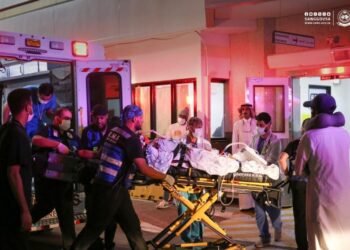 شاهدوا لحظة وصول اللاعب فهد المولد إلى الرياض لاستكمال علاجه