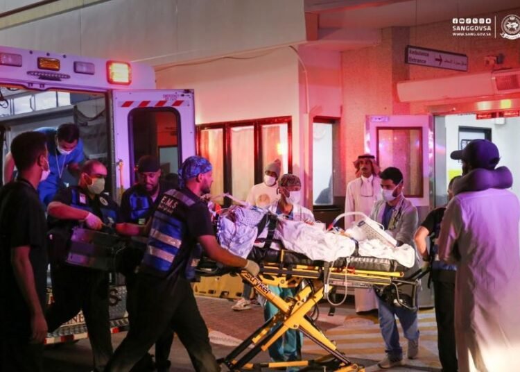 شاهدوا لحظة وصول اللاعب فهد المولد إلى الرياض لاستكمال علاجه