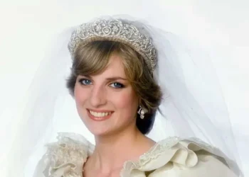 في الذكرى الـ 27 لرحيلها.. ابرز المواقف التي كسرت فيها الاميرة ديانا القيود الملكية