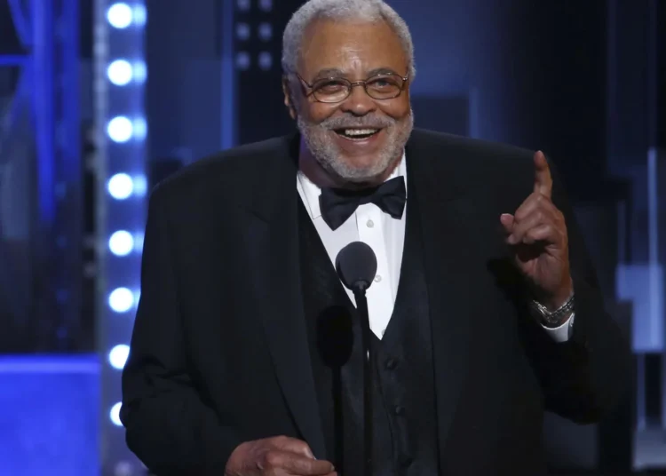 وفاة جيمس إيرل جونز بطل فيلم “حرب النجوم”