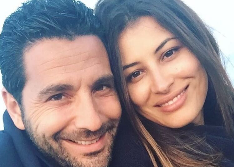 لقطة رومانسية بين وسام بريدي وزوجته ريم السعيدي في احدث ظهور لهما