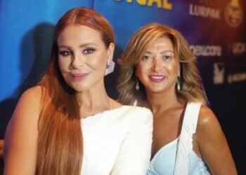 “كلو مسموح” تعيد كارول سماحة إلى خشبة المسرح بعد غياب 17 عاما