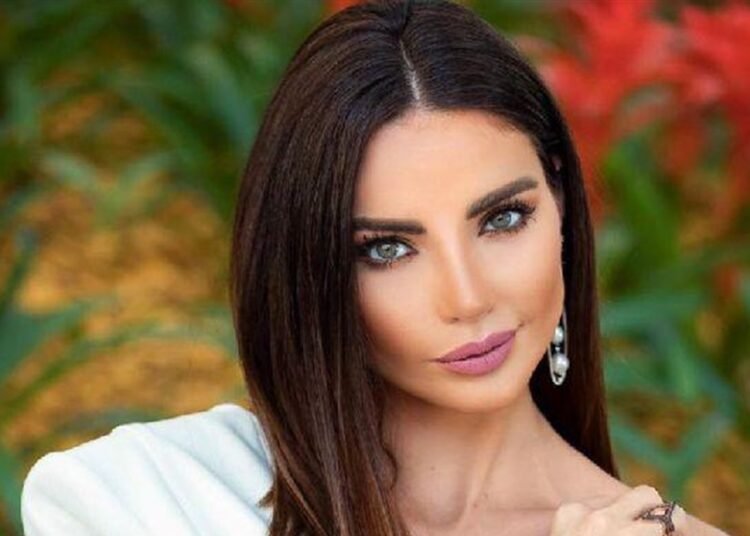 داليدا خليل تشارك في حملة “الامارات معك يا لبنان”