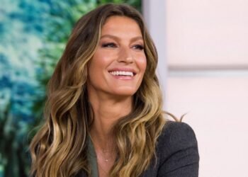 جيزيل بوندشين تنتظر طفلها الأول من يواكيم فالينتي.. وهكذا أخبرت طليقها بالأمر