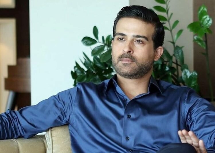 محمود نصر بمهمة إنسانية تجاه الاطفال.. اليكم التفاصيل