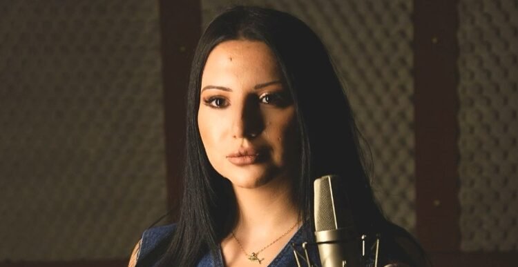 سيلين أبو مراد تحاكي المأساة وتقدم “طلٌ علينا يا الله”