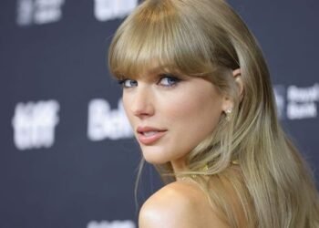 تايلور سويفت تتبرع بمبلغ ضخم والسبب مؤثر