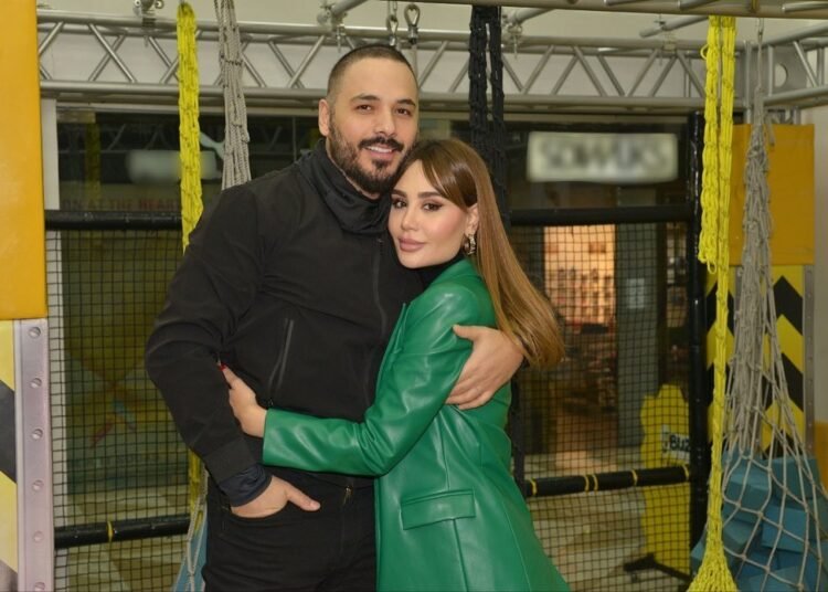 داليدا زوجة رامي عياش توثق أجواء الميلاد في منزلها