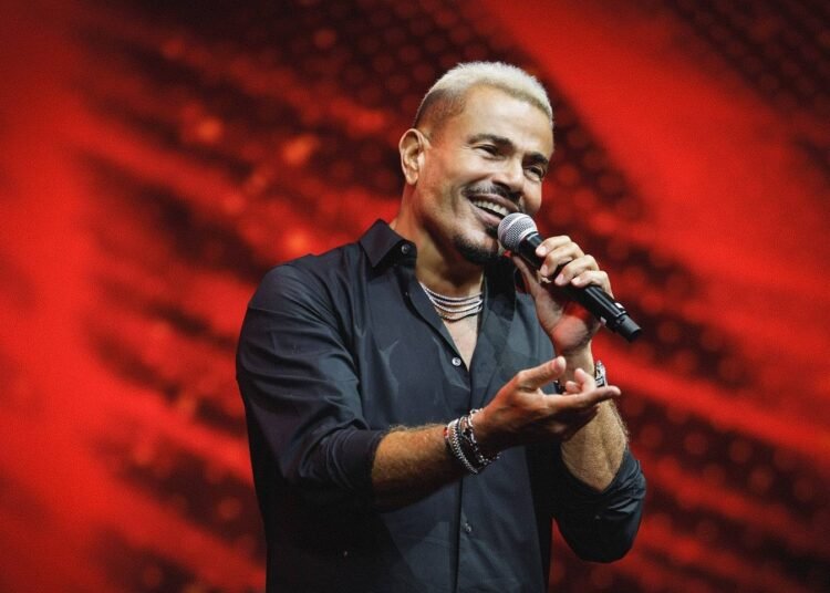 رجل أعمال يجبر عمرو دياب على هذا الأمر!!