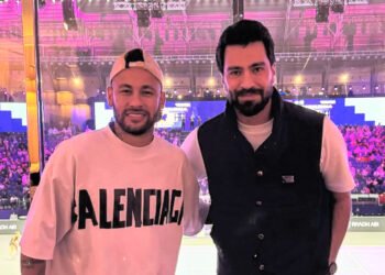 ما الذي جمع معتصم النهار ونيمار؟