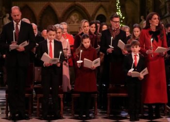 الأمير لويس يوجه رسالة مفاجئة في حفل “الكريسماس”