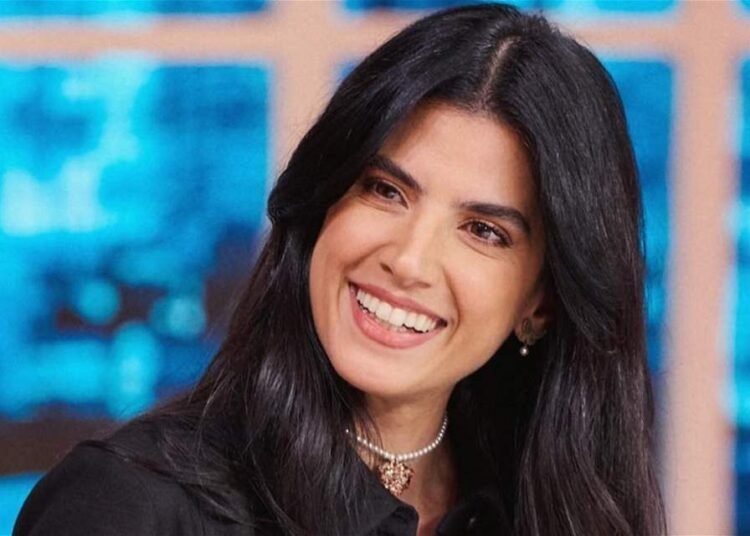 كارمن بصيبص ترزق بمولودتها الأولى وهذا اسمها