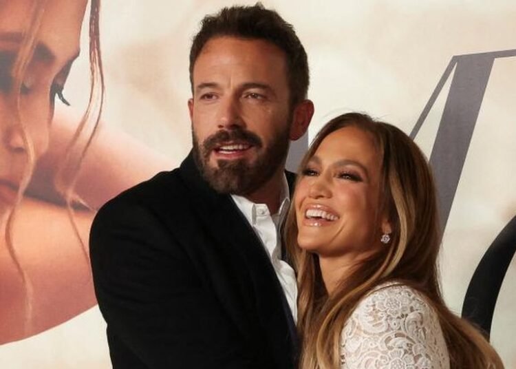 رغم انفصالهما.. بن أفليك يقدم هدية ثمينة لـ جينيفر لوبيز في عيد الميلاد