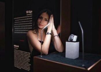 هبة طوجي ساحرة مع خبير التجميل سربست غلي