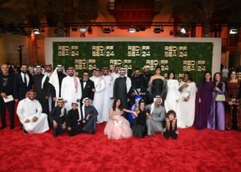 فيديو يوثق وجود أفاعي على السجادة الحمراء في مهرجان البحر الأحمر