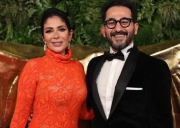 ما حقيقة طلاق منى زكي وأحمد حلمي؟