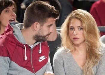 بيكيه يعود إلى منزل شاكيرا رغم انفصالهما.. ما القصة؟