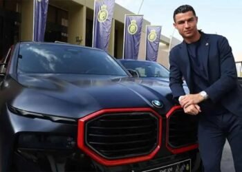 شركة “بي أم دبليو” تهدي رونالدو سيارة فاخرة وسعرها خيالي
