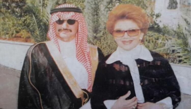 الديوان الملكي السعودي ينعي الأميرة منى الصلح والدة الأمير الوليد بن طلال