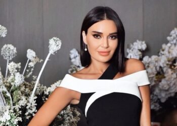 سيرين عبد النور تتلقى هدية ثمينة وتجهش بالبكاء