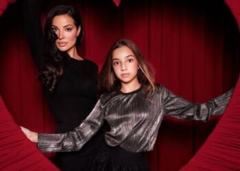 ابنة نادين نسيب نجيم تلفت الأنظار بجمالها.. كبرت ونافست والدتها جمالا