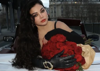 هيفاء وهبي تتألق بساعة فخمة في عيد الحب وسعرها خيالي!!