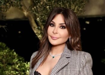 فيديو بتقنية الذكاء الاصطناعي جمع اليسا بوالدها الراحل وهي تعلق بتأثر