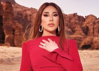 شاهدوا لحظة سقوط نجوى كرم على المسرح خلال حفلها في أمستردام