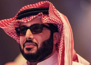 تركي آل الشيخ يشوق الجمهور لمسرحية منة شلبي “شمس وقمر”