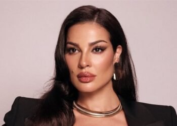 شاهدوا نادين نسيب نجيم قبل وبعد تطبيق المكياج.. جمالها لافت
