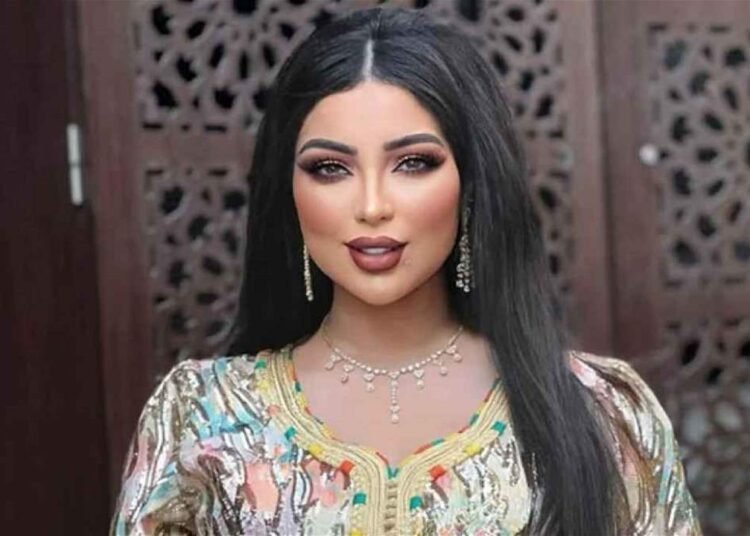 دنيا بطمة تصدم الجميع بشكلها من دون مكياج