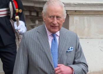 نقل الملك تشارلز الى المستشفى وهذا وضعه الصحي