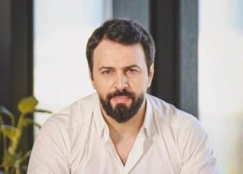 ابن تيم حسن نسخة مصغرة عن والده في احدث ظهور