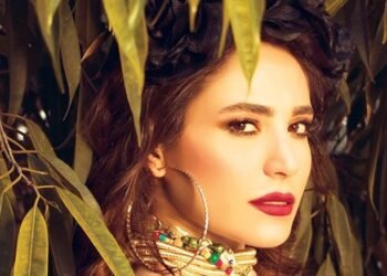 شاهدوا اول ظهور لابنة عبير نعمة.. أصبحت شابة جميلة