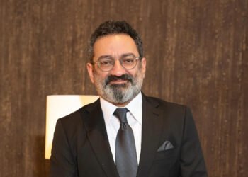 جورج خباز يصوّر مسلسلاً عالمياً في جزر الكاناري في إسبانيا